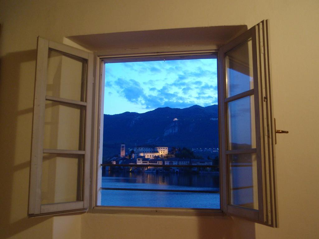 -Ortaflats- Appartamento L'Isola Orta San Giulio Værelse billede